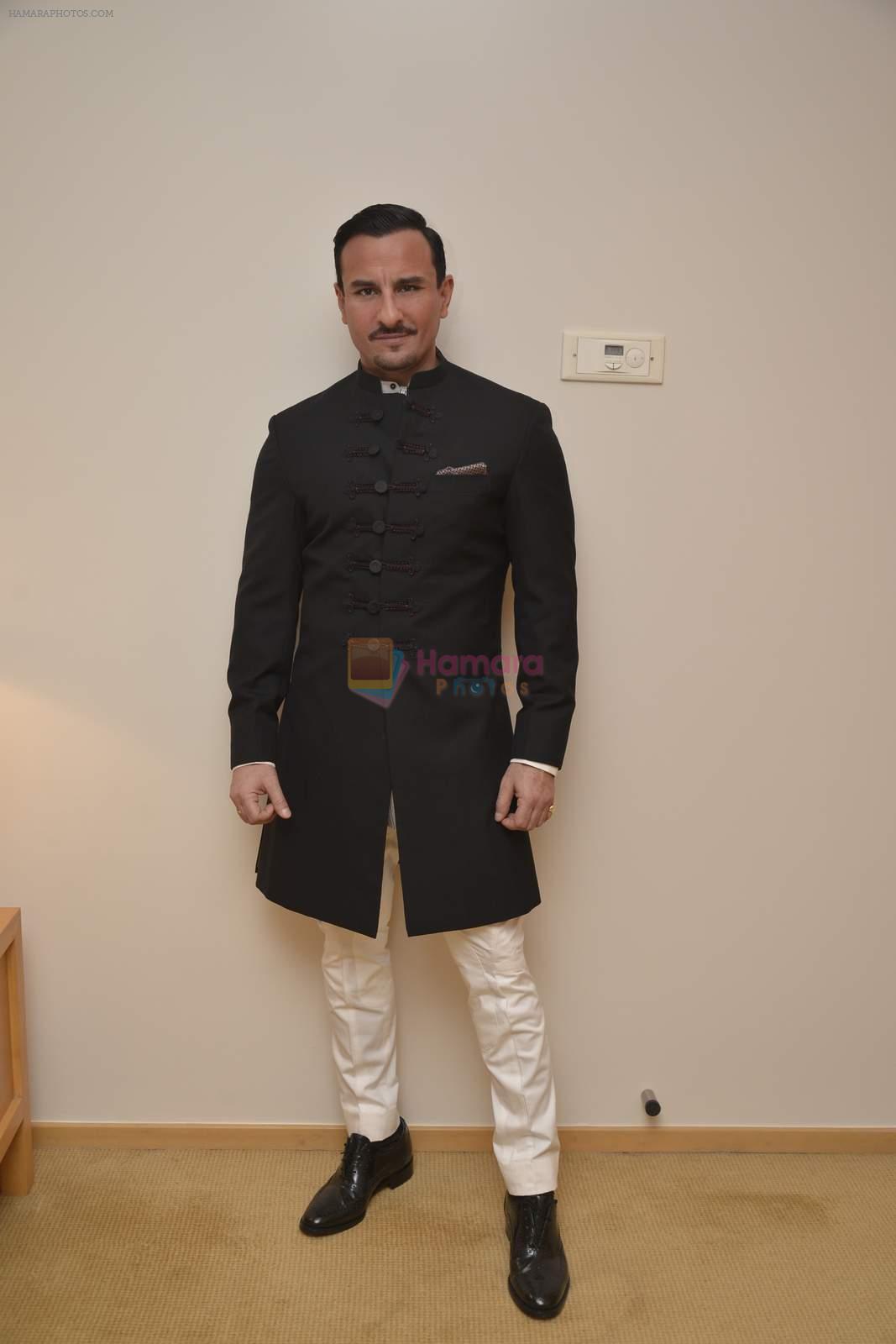 Saif ALi Khan at GQ Fashion Nights Red Carpet on 1st Dec 2015