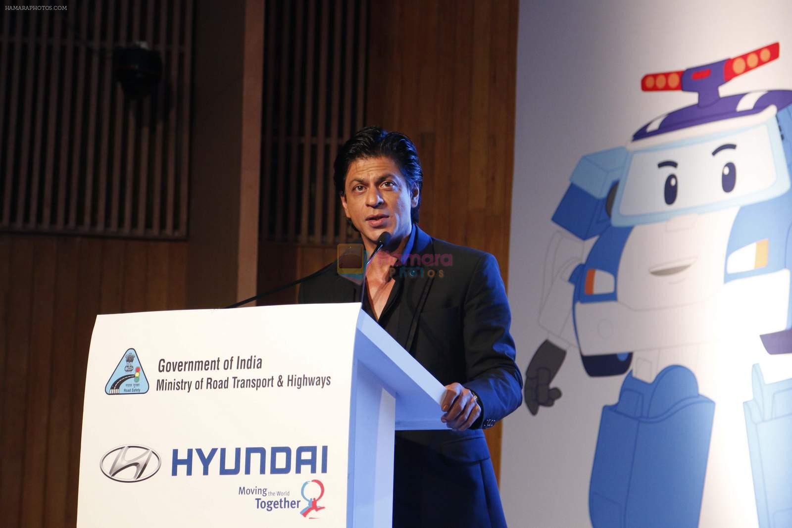 Shahrukh Khan at Hyundai safety week event in Delhi on 1st Dec 2015