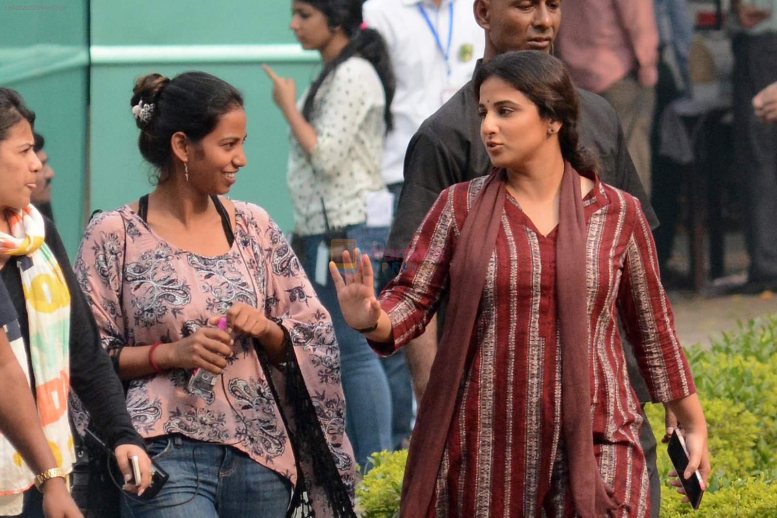 Vidya Balan on location in Kolkata on 1st Dec 2015