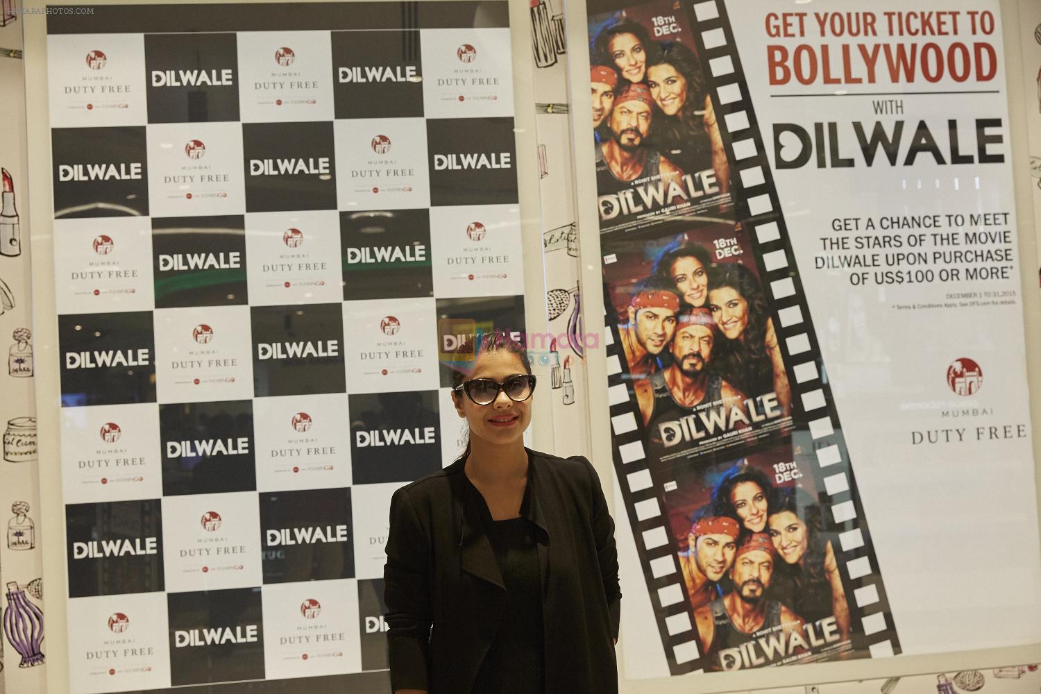 Kajol with Dilwale Team at Mumbai Duty Free on 2nd Dec 2015 (T2)