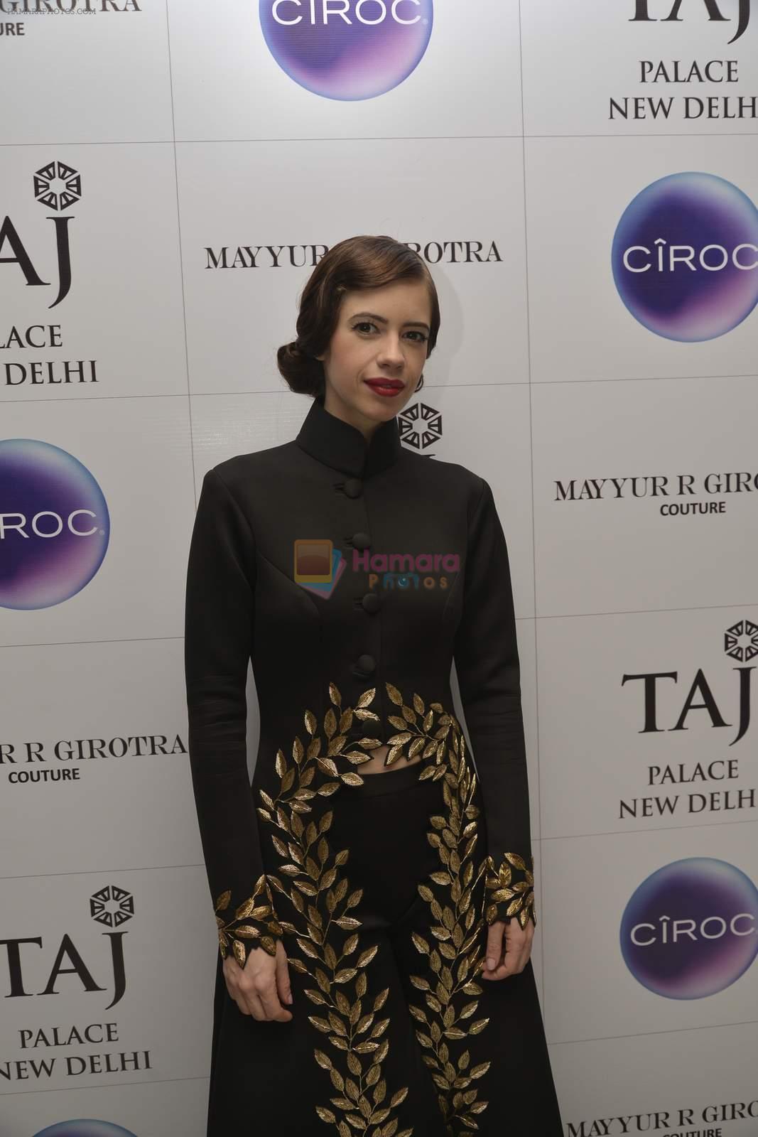 kalki koechlin walks for Mayyur Girotra Show at Taj Hotel in Delhi on 5th Dec 2015