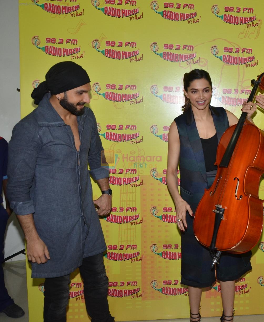 Deepika Padukone and Ranveer Singh at Radio Mirchi studio to promote Bajirao Mastani on 9th Dec 2015