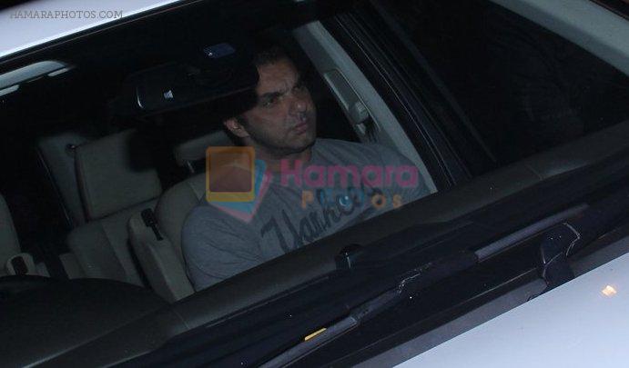 Sohail Khan snapped at Salman's Residence in galaxy on 10th Dec 2015