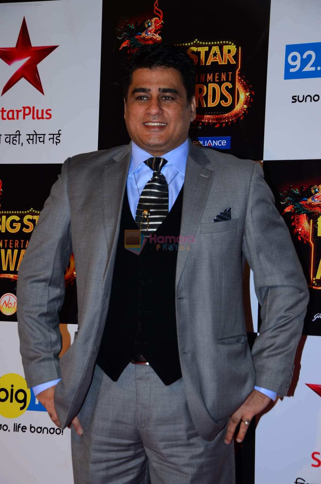 Ayub Khan at Big Star Awards in Mumbai on 13th Dec 2015