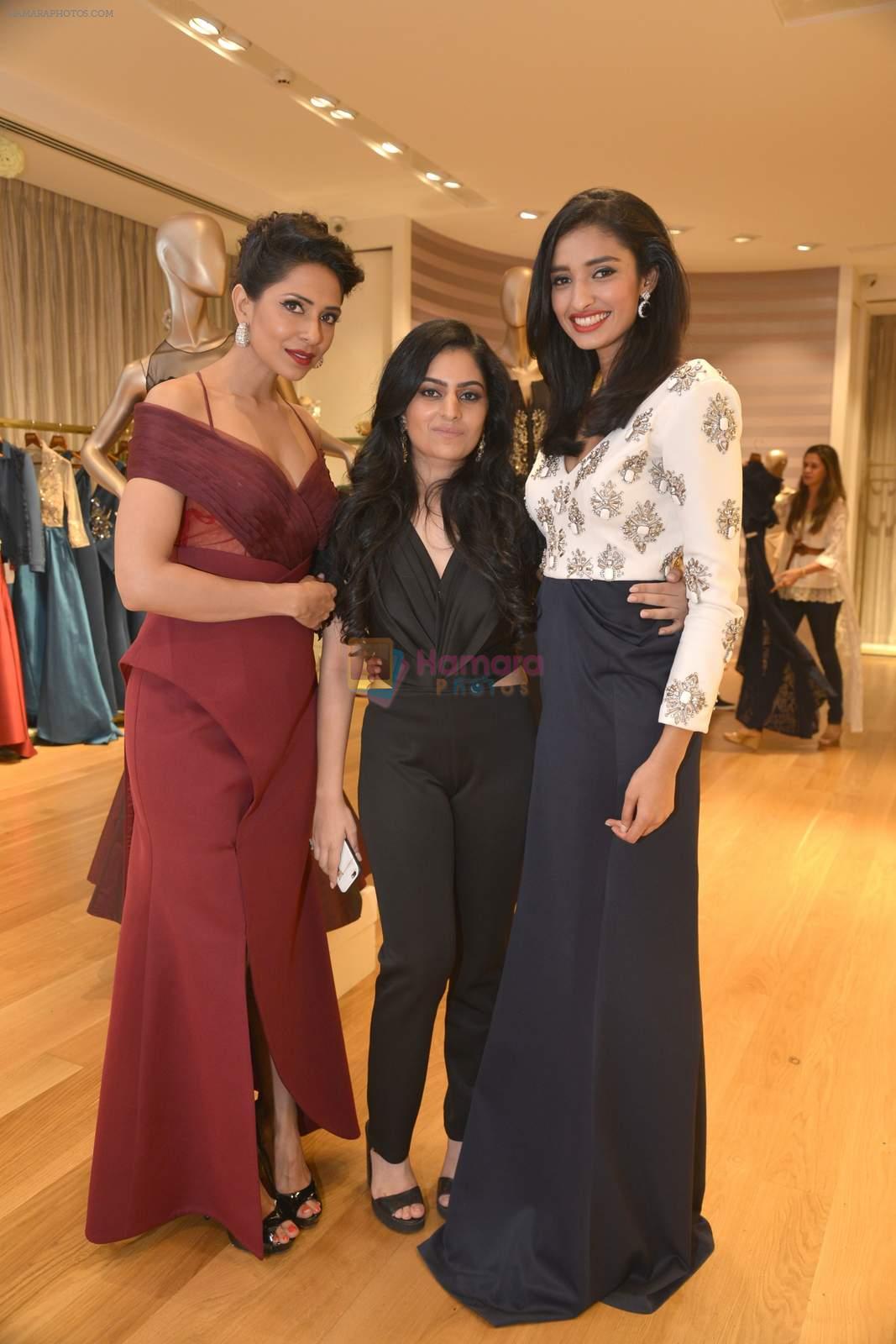 Candice Pinto at Shivani Awasty collection launch at AZA on 16th Dec 2015