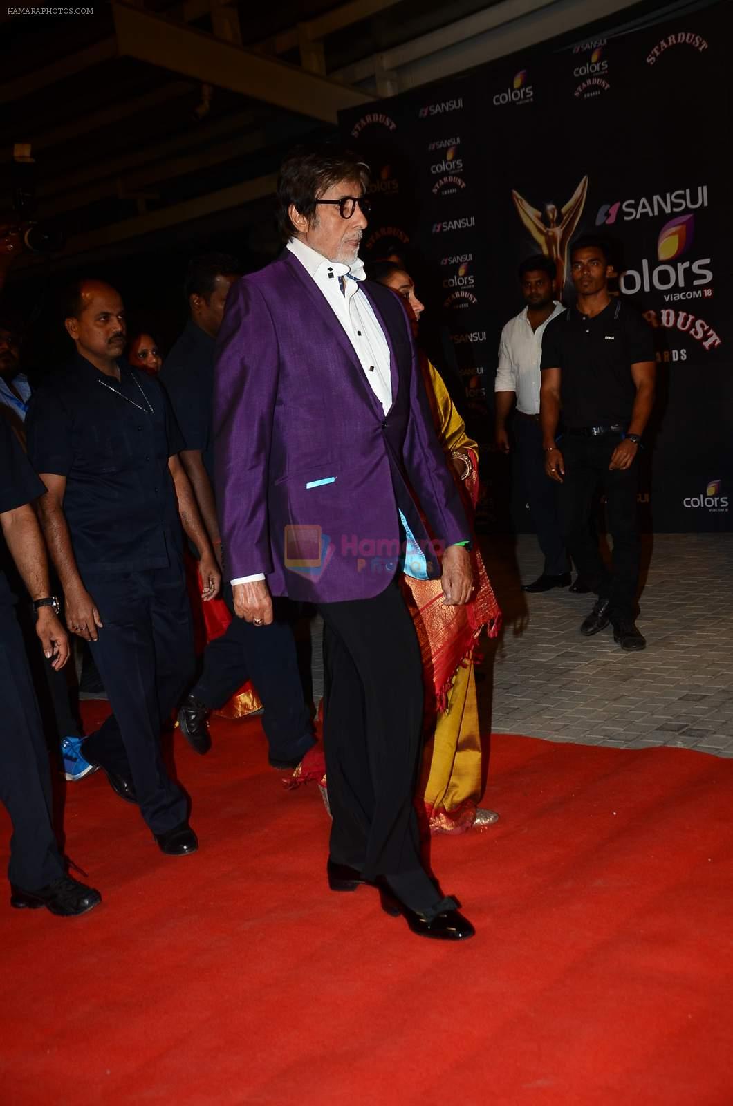 Amitabh Bachchan at the red carpet of Stardust awards on 21st Dec 2015