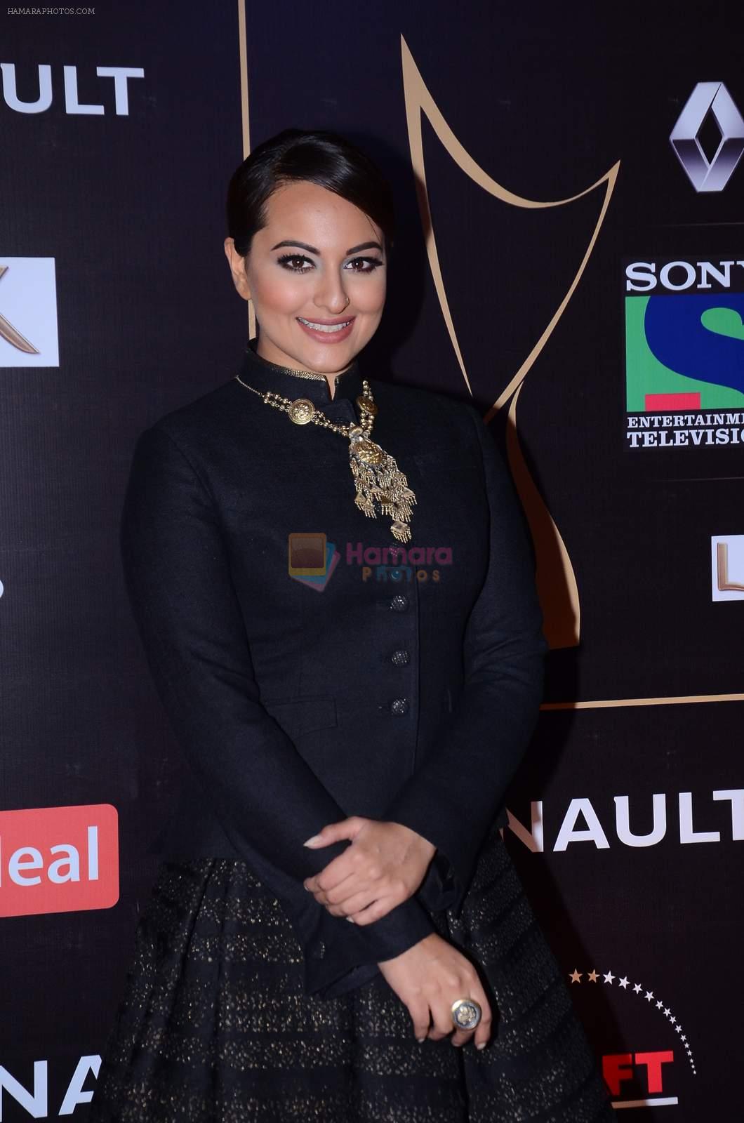 Sonakshi Sinha at Producer's Guild Awards on 22nd Dec 2015