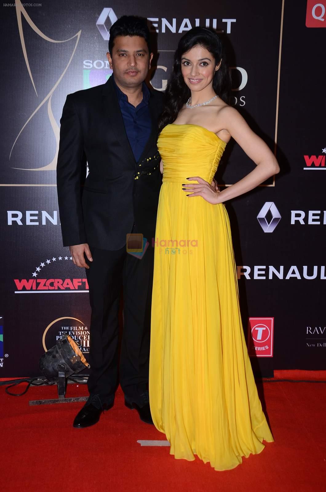 Divya Kumar, Bhushan Kumar at Producer's Guild Awards on 22nd Dec 2015