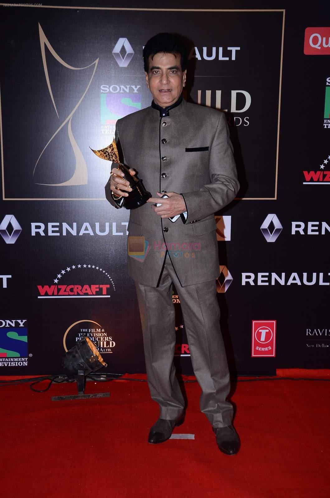 Jeetendra at Producer's Guild Awards on 22nd Dec 2015