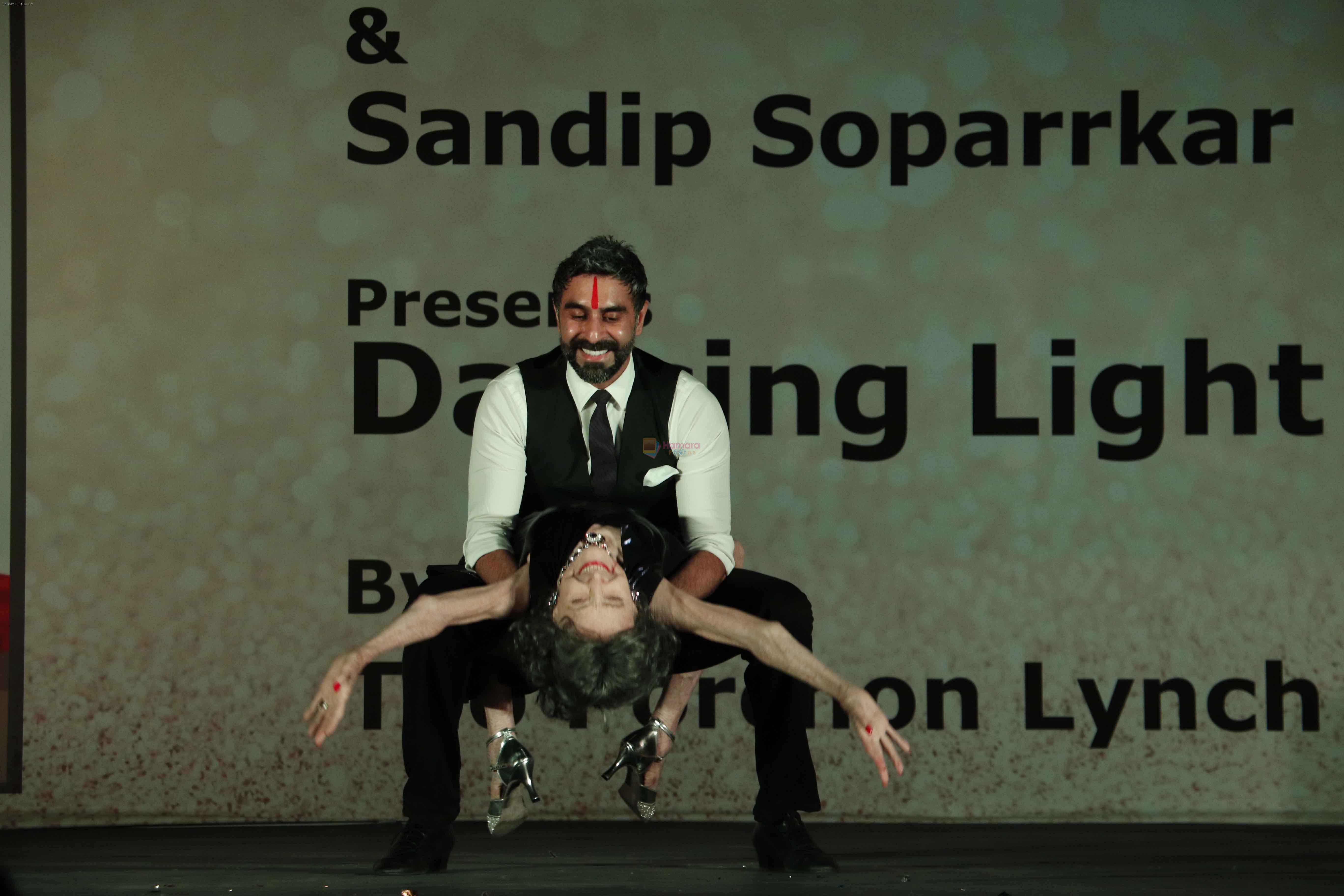 Sandip Soparrkar with Tao Porchon Lynch at the launch of Dancing Light autobiography of Ms Tao Porchon-Lynch on 26th Dec 2015