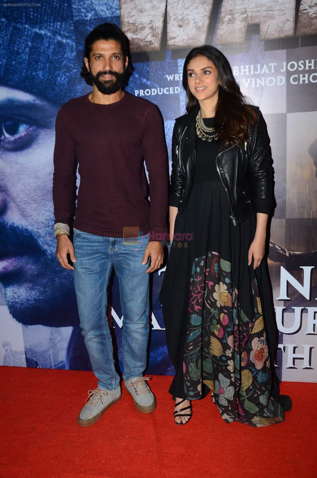 Aditi Rao Hydari, Farhan Akhtar at Wazir screening in Mumbai on 6th Jan 2016
