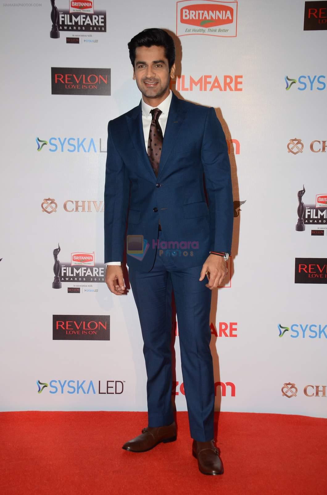 Arjan Bajwa at Filmfare Nominations red carpet on 9th Jan 2016
