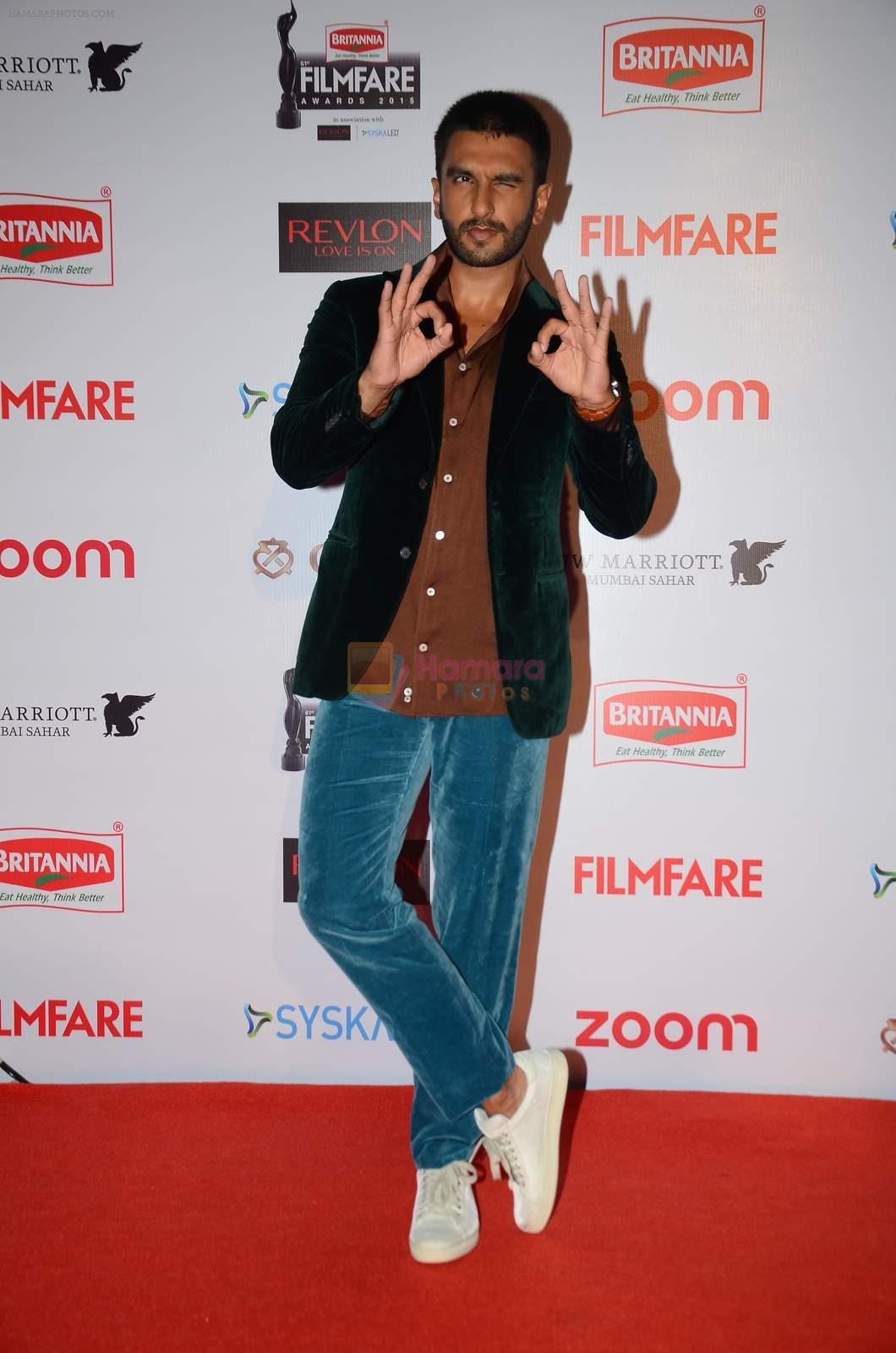 Ranveer Singh at Filmfare Nominations red carpet on 9th Jan 2016