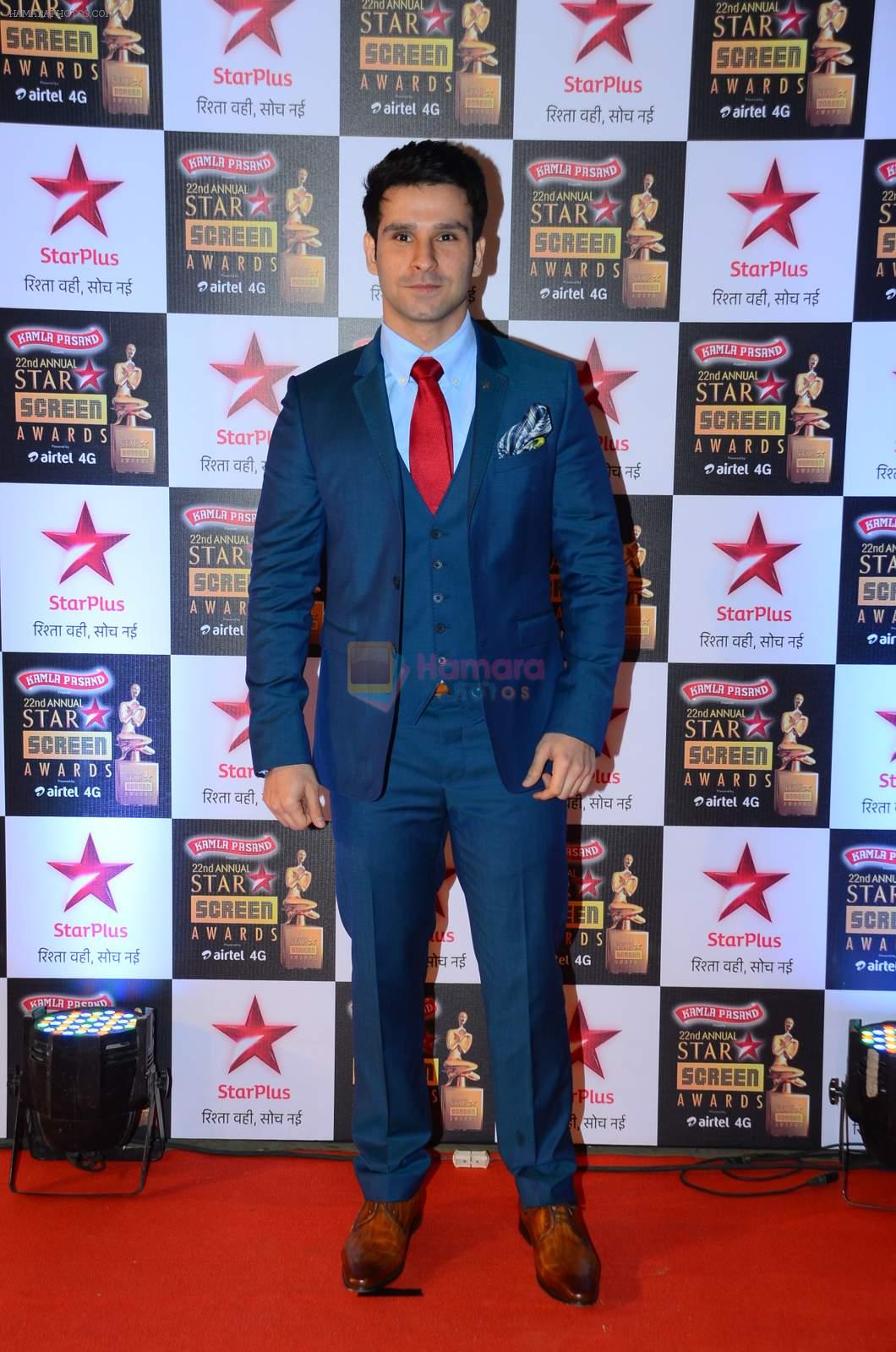 Girish Kumar at Star Screen Awards Red Carpet on 8th Jan 2016