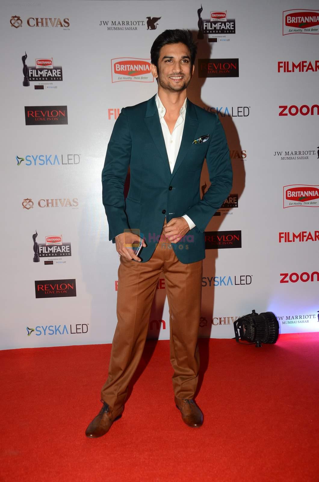 Sushant Singh Rajput at Filmfare Nominations red carpet on 9th Jan 2016