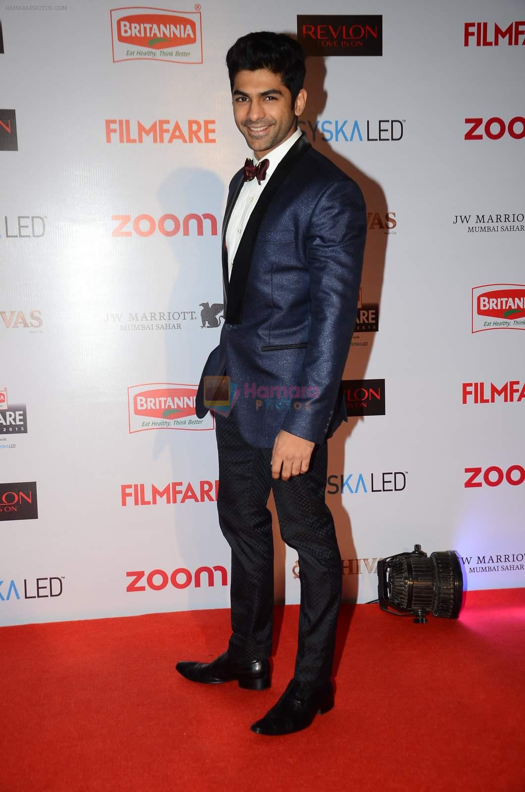 Taaha Shah at Filmfare Nominations red carpet on 9th Jan 2016