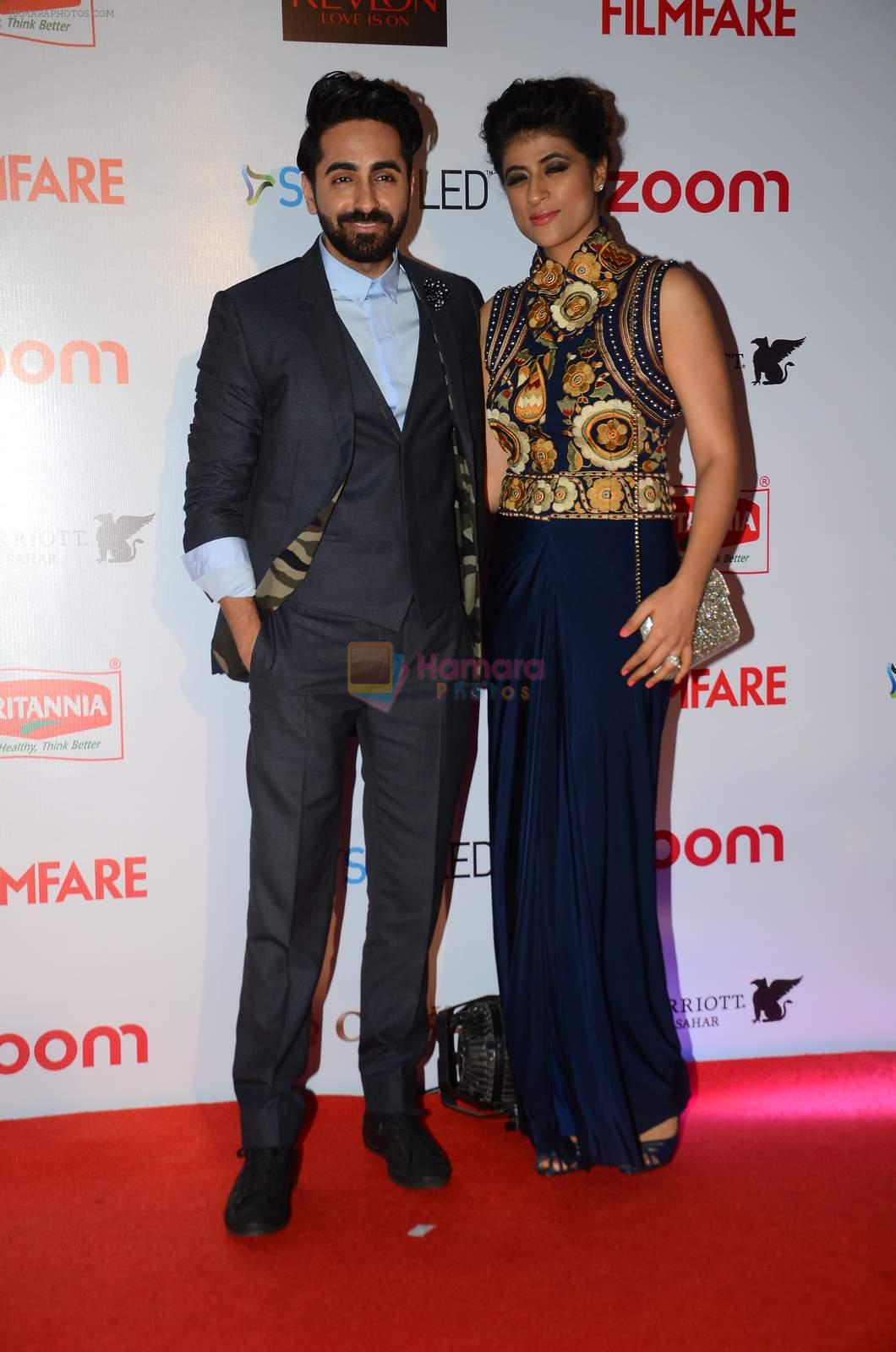 Ayushman Khurana at Filmfare Nominations red carpet on 9th Jan 2016