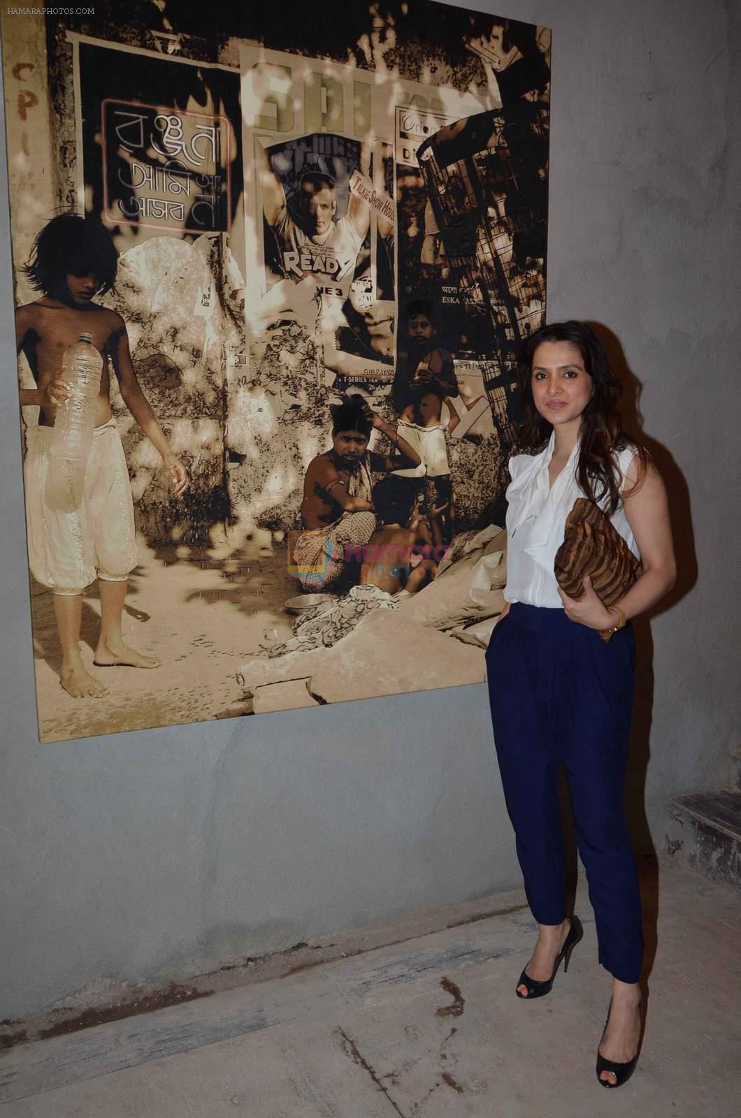 Tanya Deol at Penny Patel's art event on 12th Jan 2016