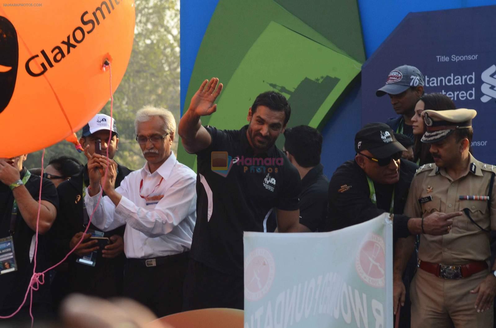 John Abraham at Mumbai marathon on 17th Jan 2016
