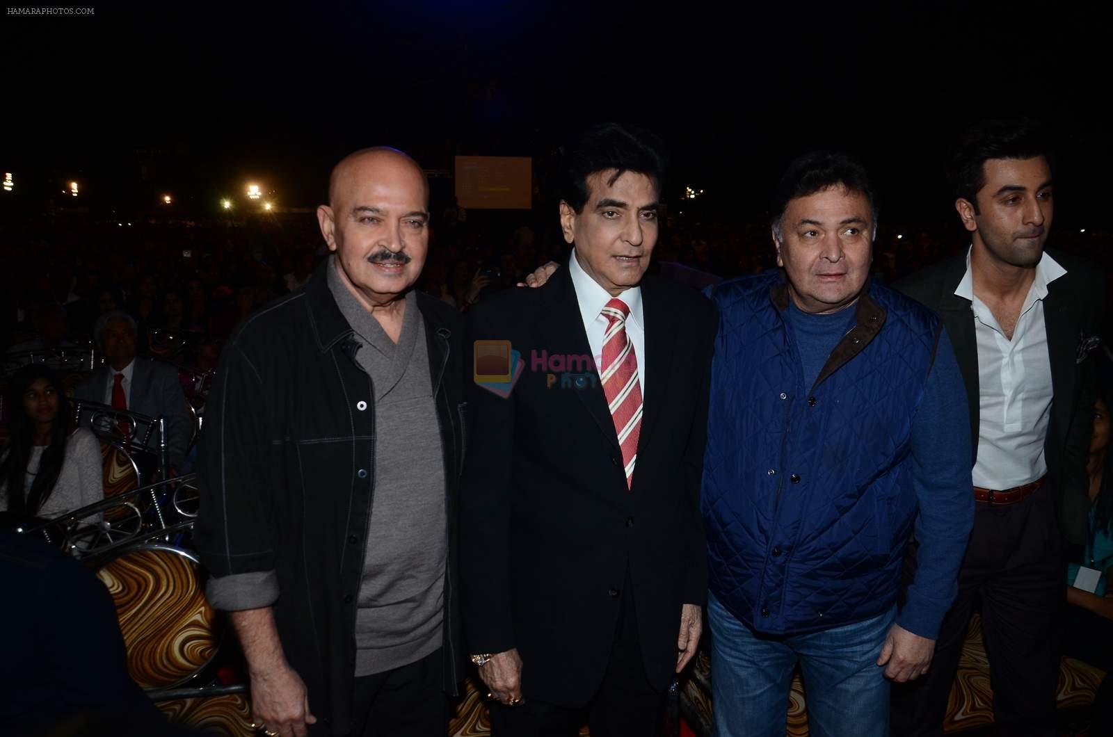 Rakesh Roshan, Jeetendra, Rishi Kapoor at Umang police show on 19th Jan 2016