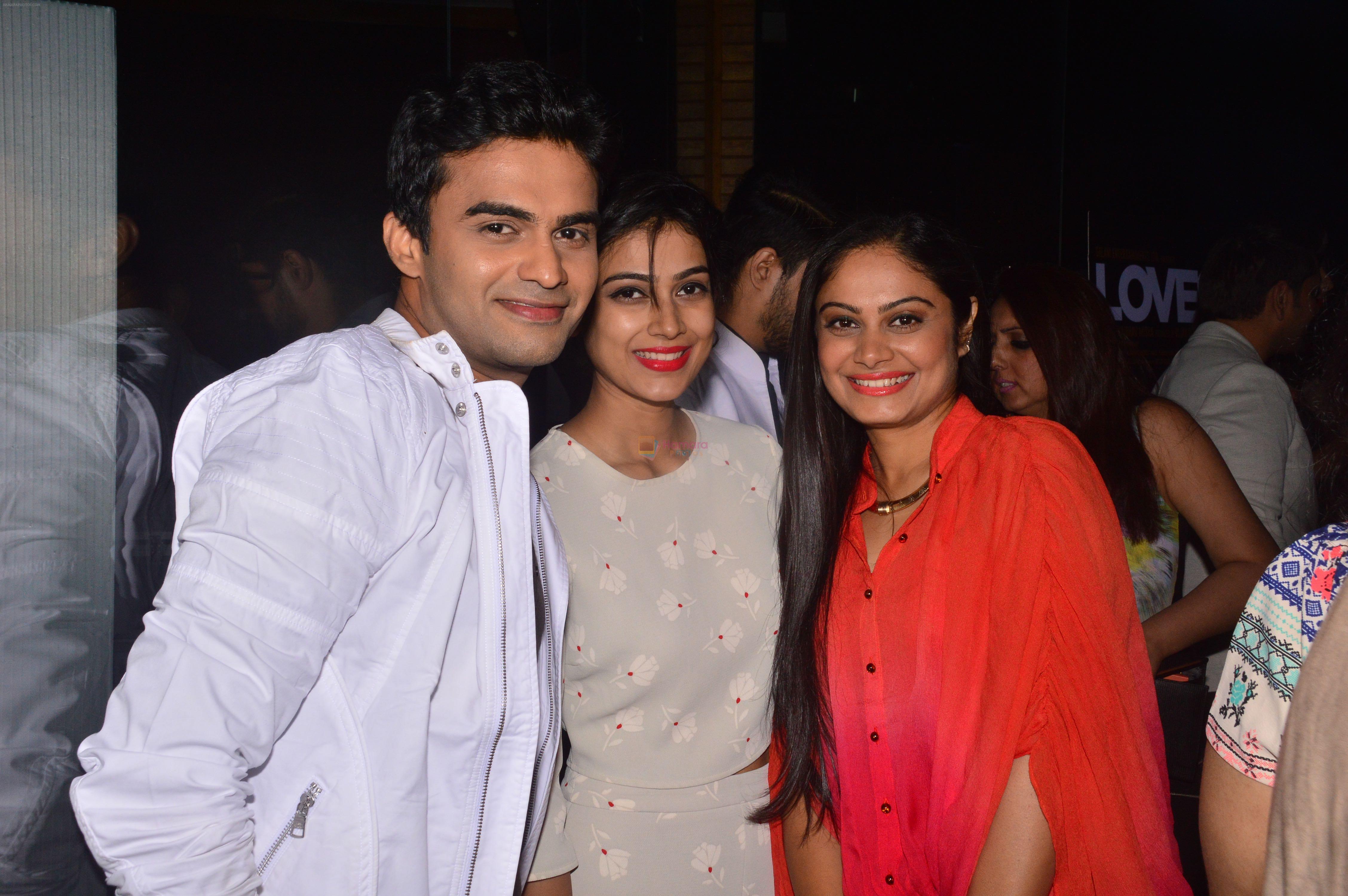 Toral Rasputra at The Ahmedabad Express Team Party Launch on 21st Jan 2016