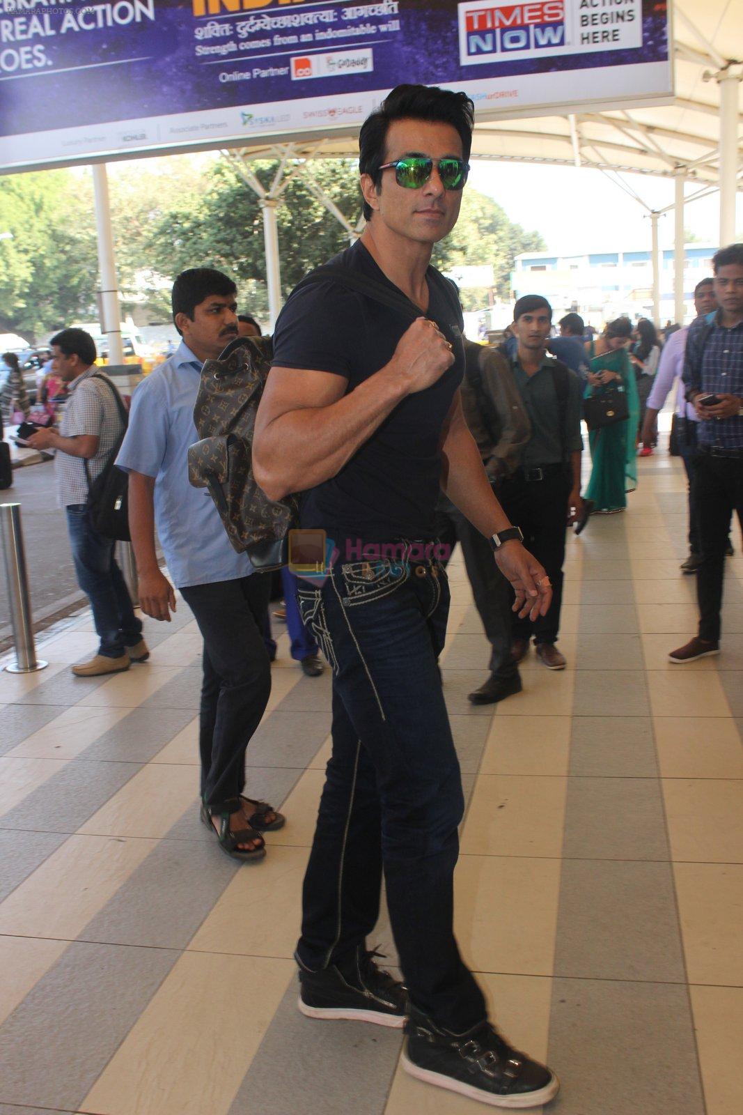 Sonu Sood snapped at airport on 22nd Jan 2016