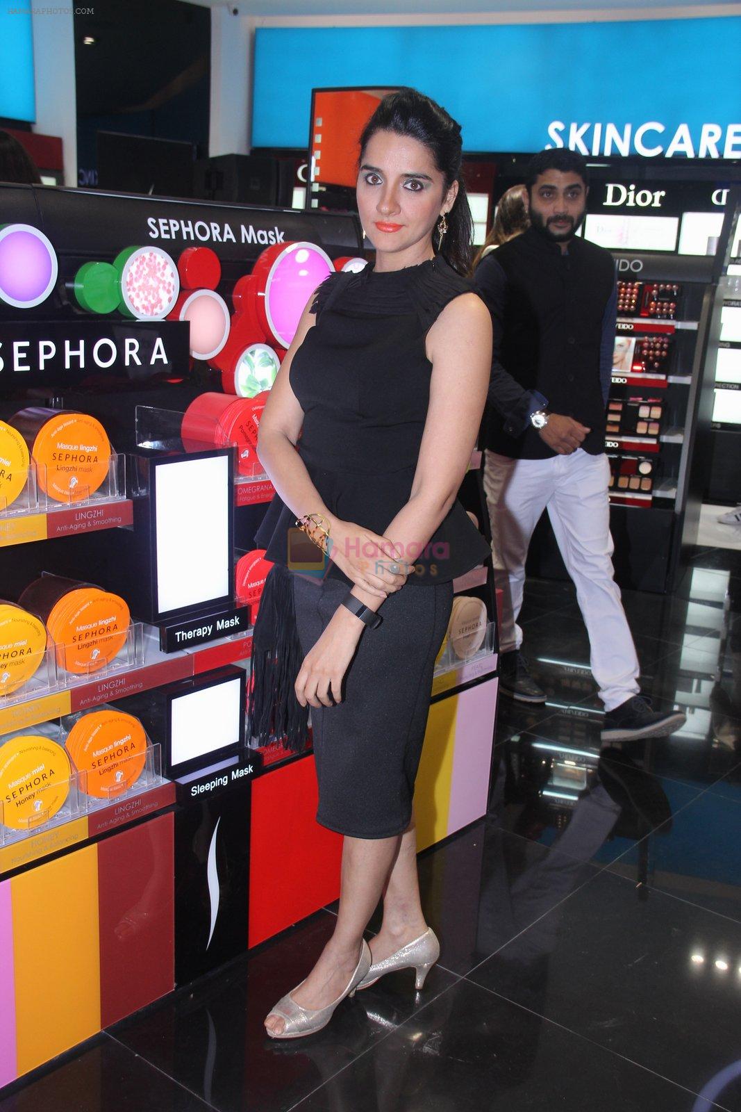 Shruti Seth at Sephora launch  in Mumbai on 29th Jan 2016