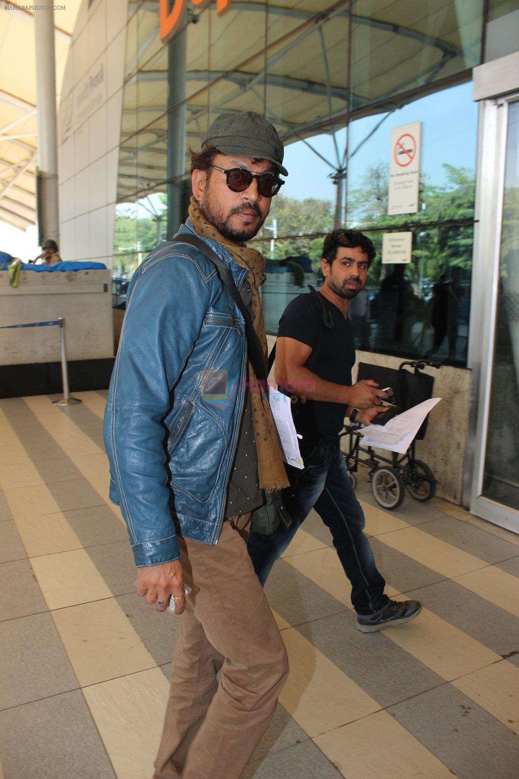 Irrfan Khan snapped at airport on 2nd Feb 2016