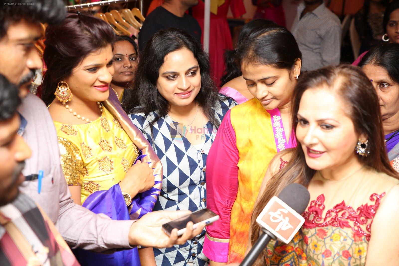 Jayapradha at Lavishh Expo in Hyderabad on 2nd Feb 2016