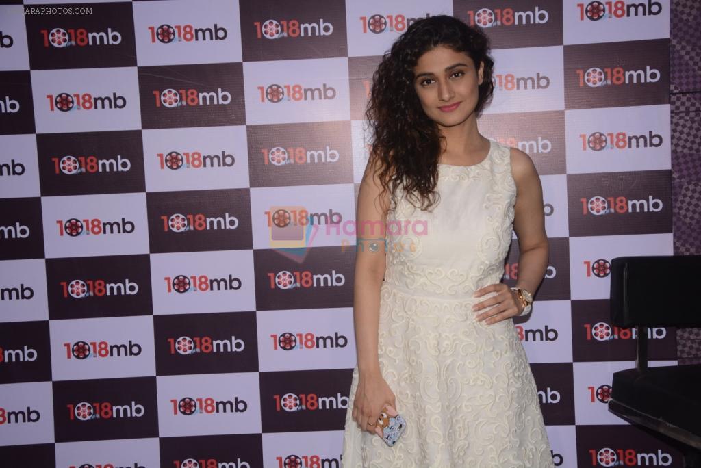 Ragini Khanna at Valentine screening  in Mumbai on 6th Feb 2016