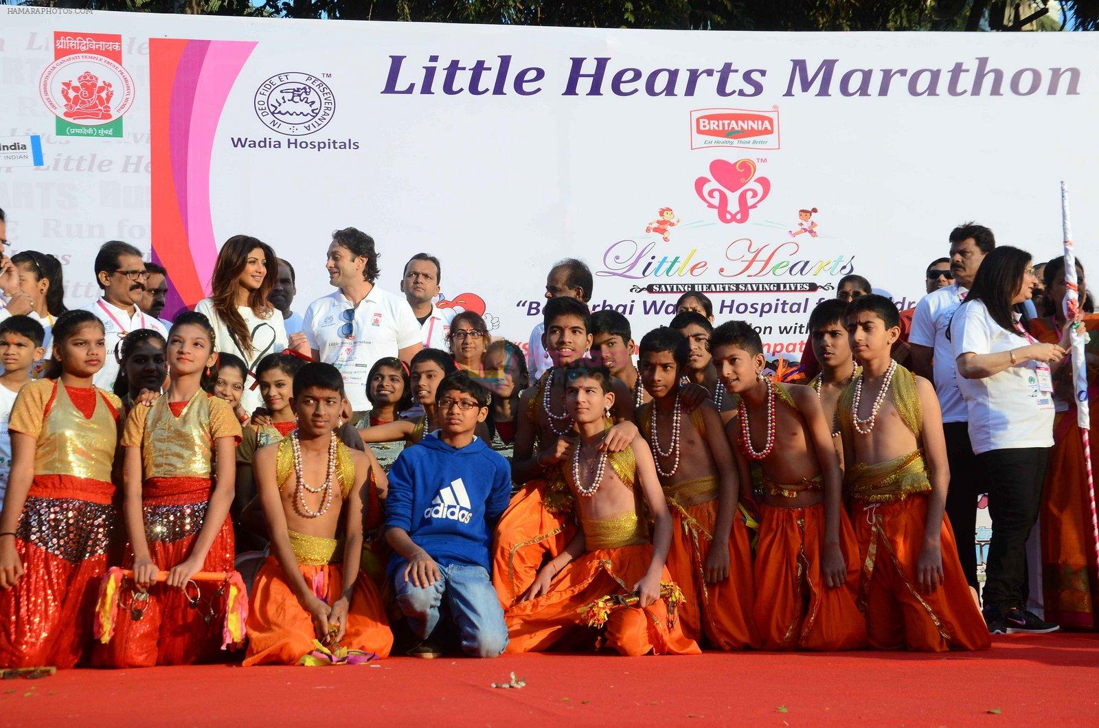 Shilpa Shetty and Ness Wadia at Wadia hospital little hearts marathon on 7th Feb 2016