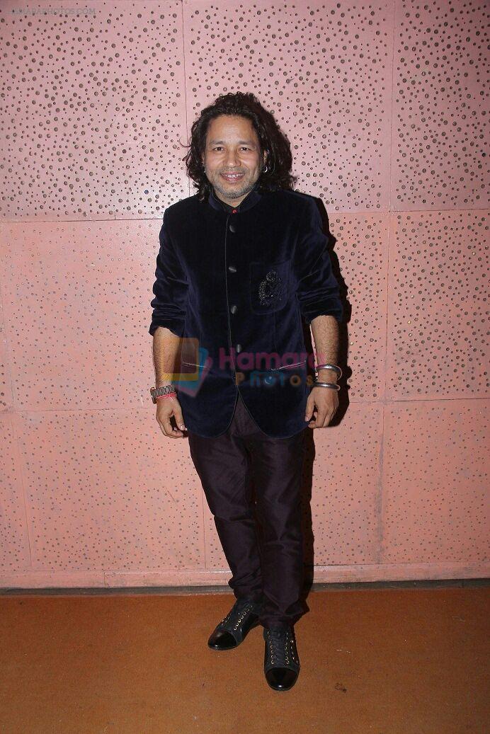 Kailash Kher at charity show on 10th Feb 2016
