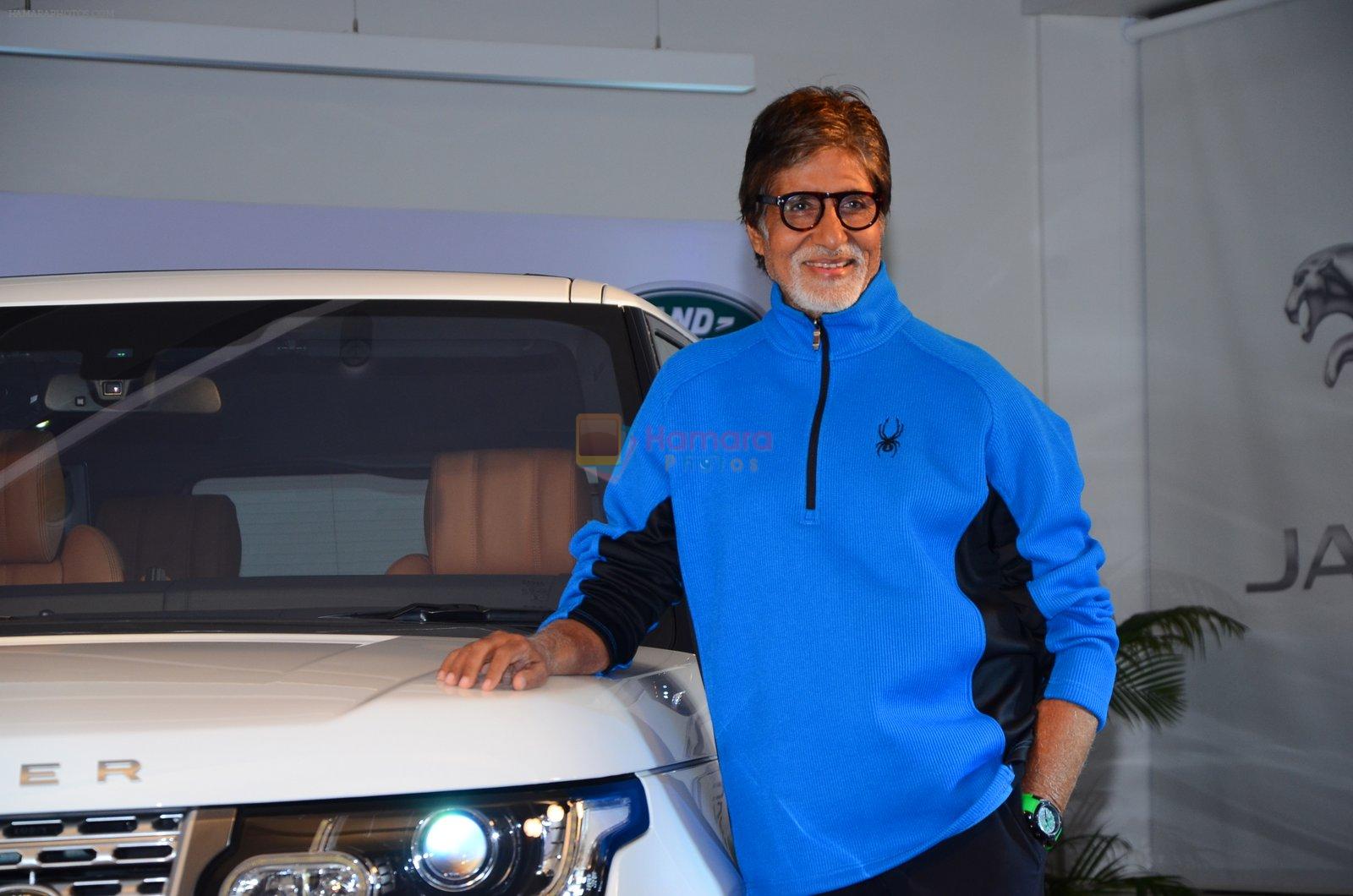 Amitabh Bachchan with his brand new Range Rover on 12th Feb 2016