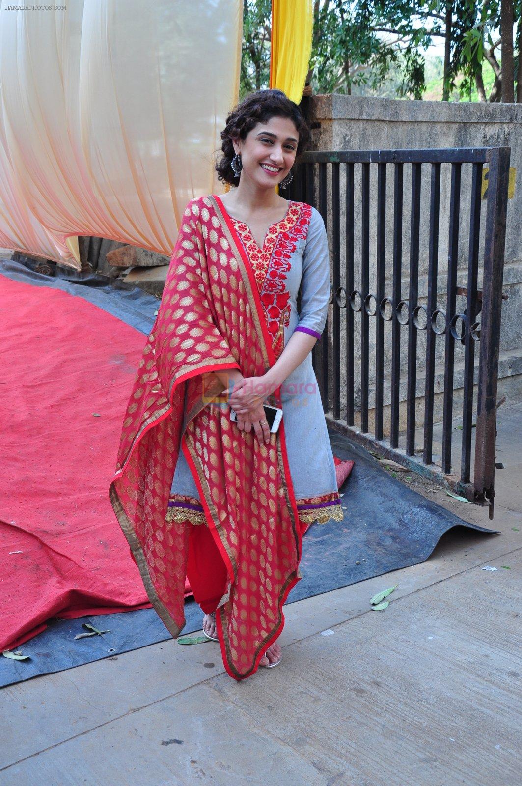 Ragini Khanna at Anurag Basu's Saraswati Pooja on 13th Feb 2016