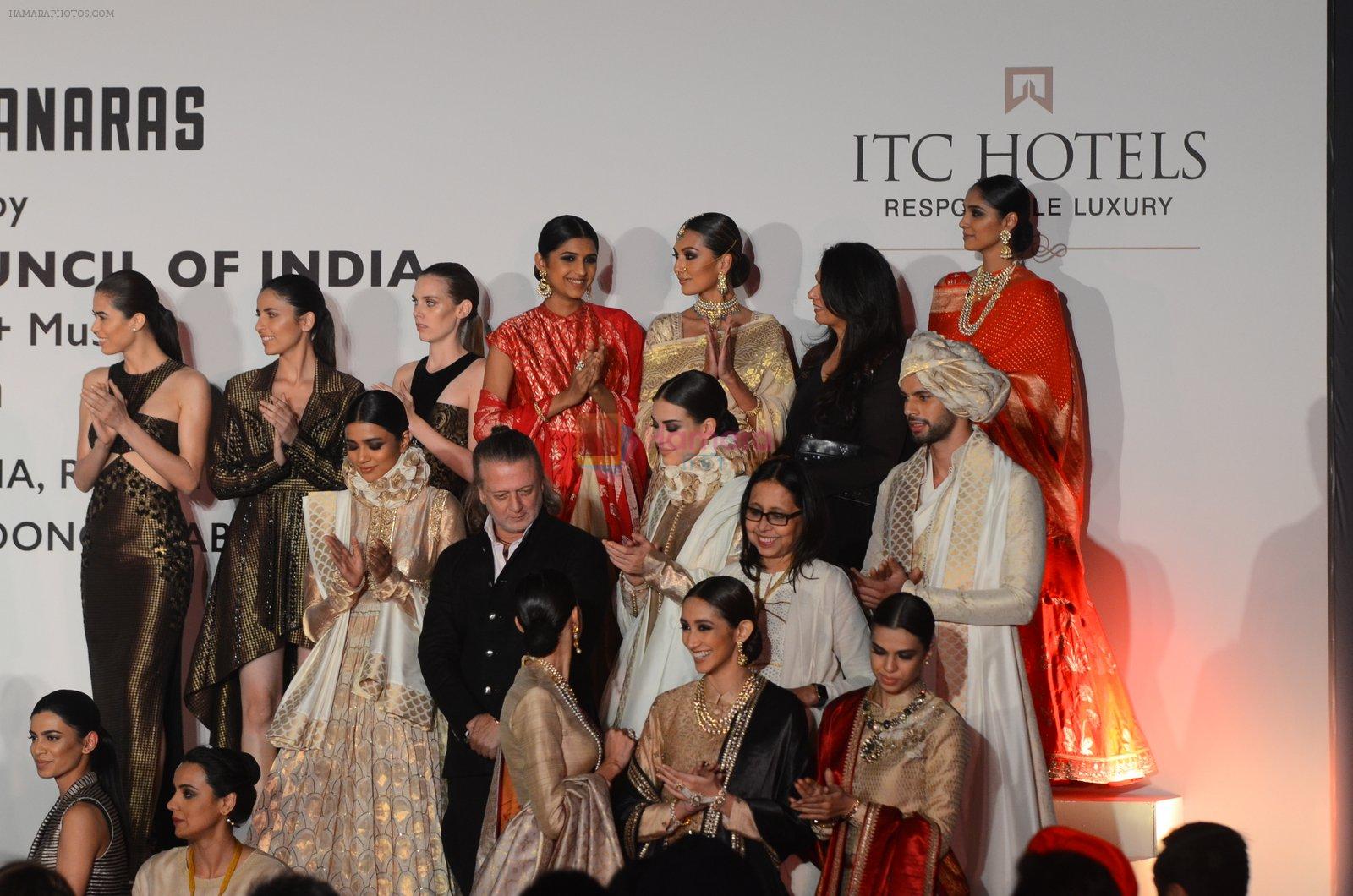 Rohit Bal at FDCI Make in India show in Mumbai on 14th Feb 2016