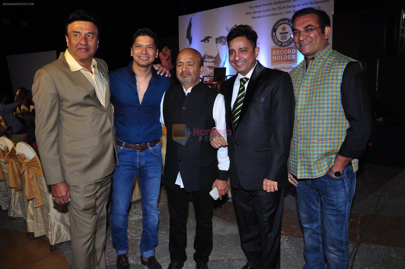 Anu Malik, Shaan, Sukhwinder Singh, Abhijeet Bhattacharya at Sameer in Guinness book of records bash with music fraternity on 15th Feb 2016