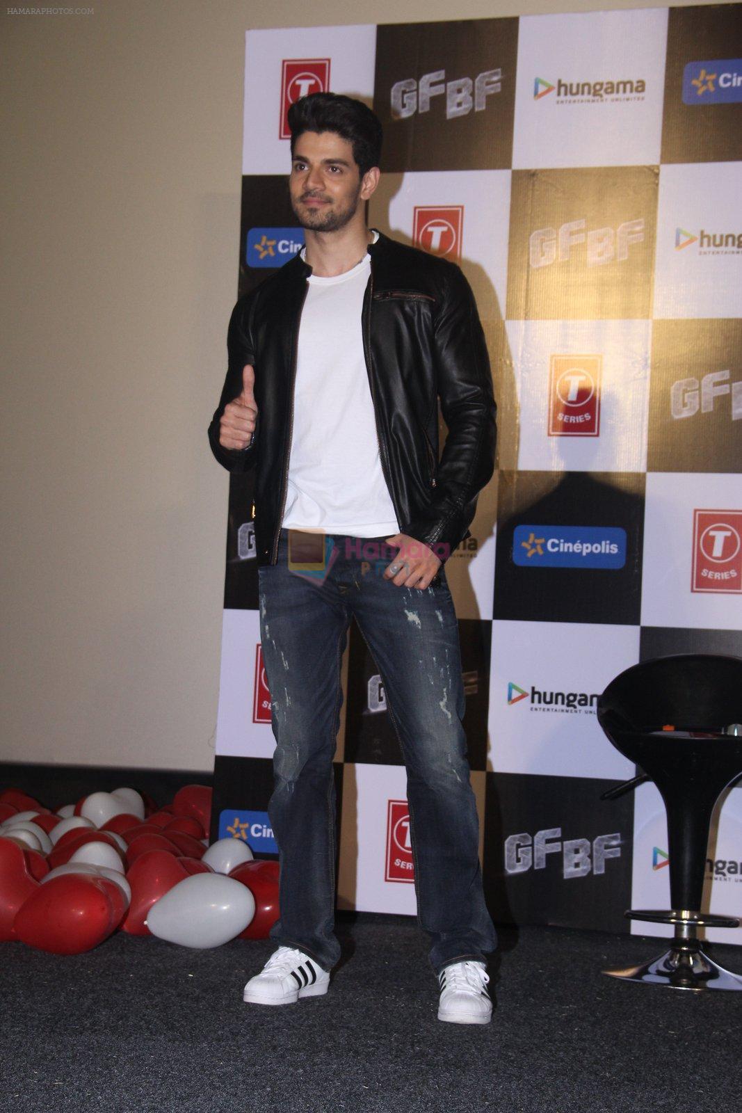 Sooraj Pancholi at the launch of GF BF song on 17th Feb 2016