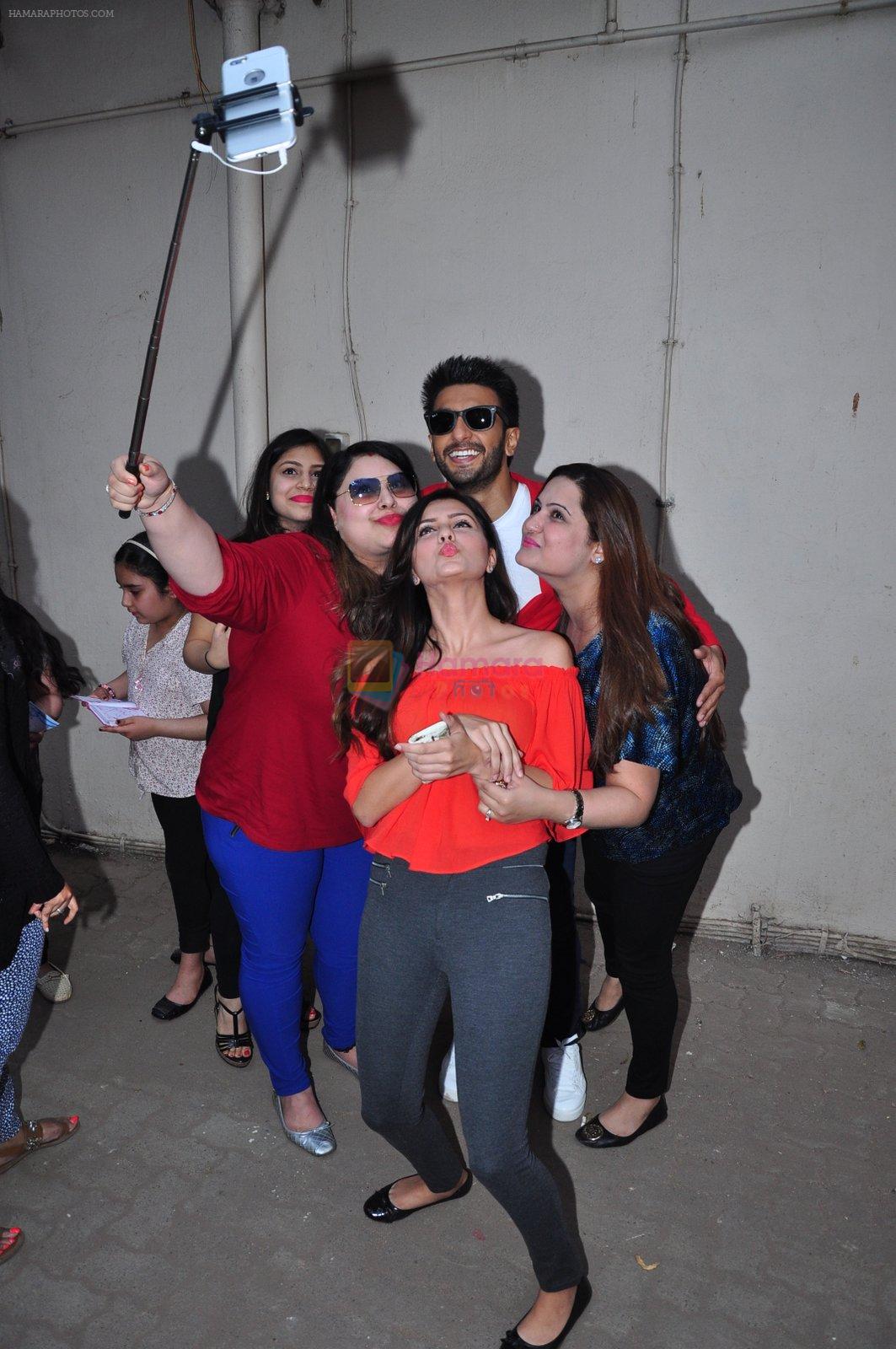 Ranveer Singh snapped with fans at Mehboob on 21st Feb 2016