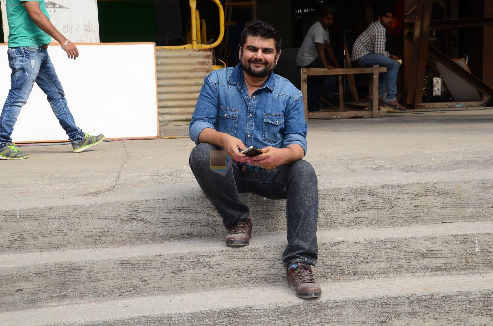 Deven Bhojani at Commondo 2 location in Mumbai on 22nd Feb 2016