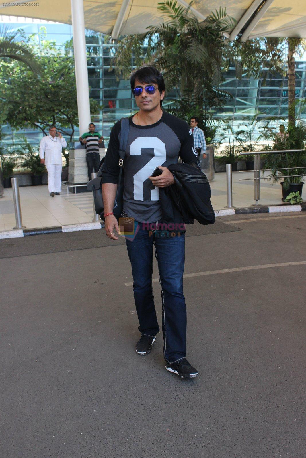 Sonu Sood snapped at airport on 23rd Feb 2016