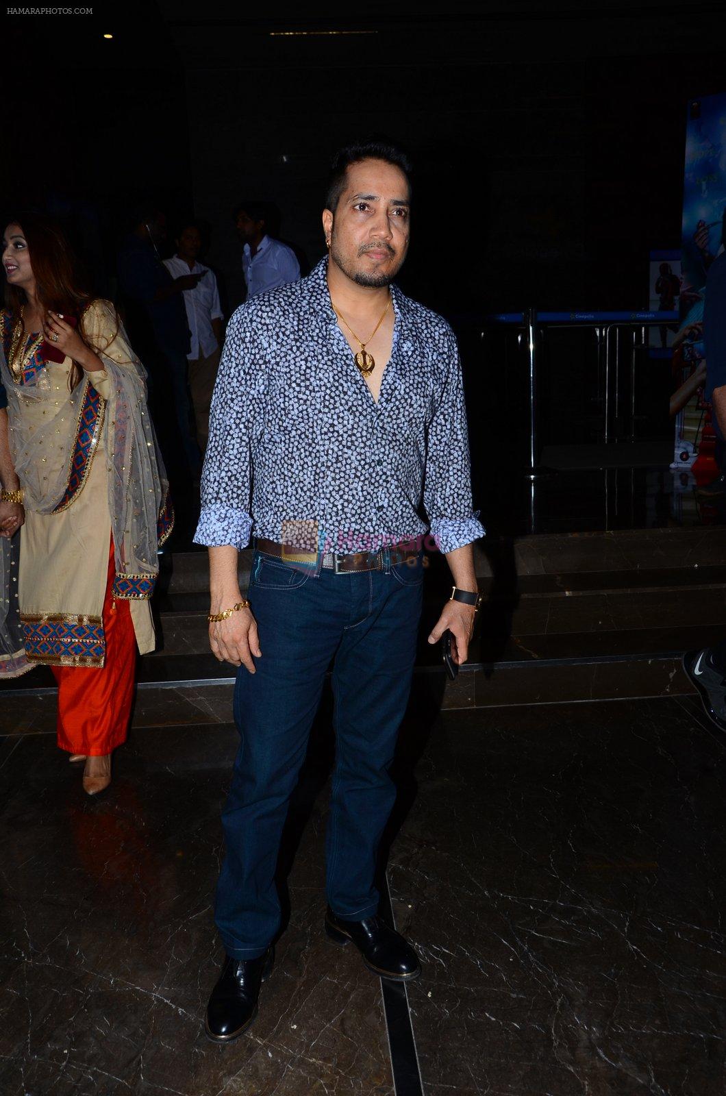 Mika Singh at Bollywood Diaries and Tere Bin Laden 2 screening in Cinepolis on 25th Feb 2016