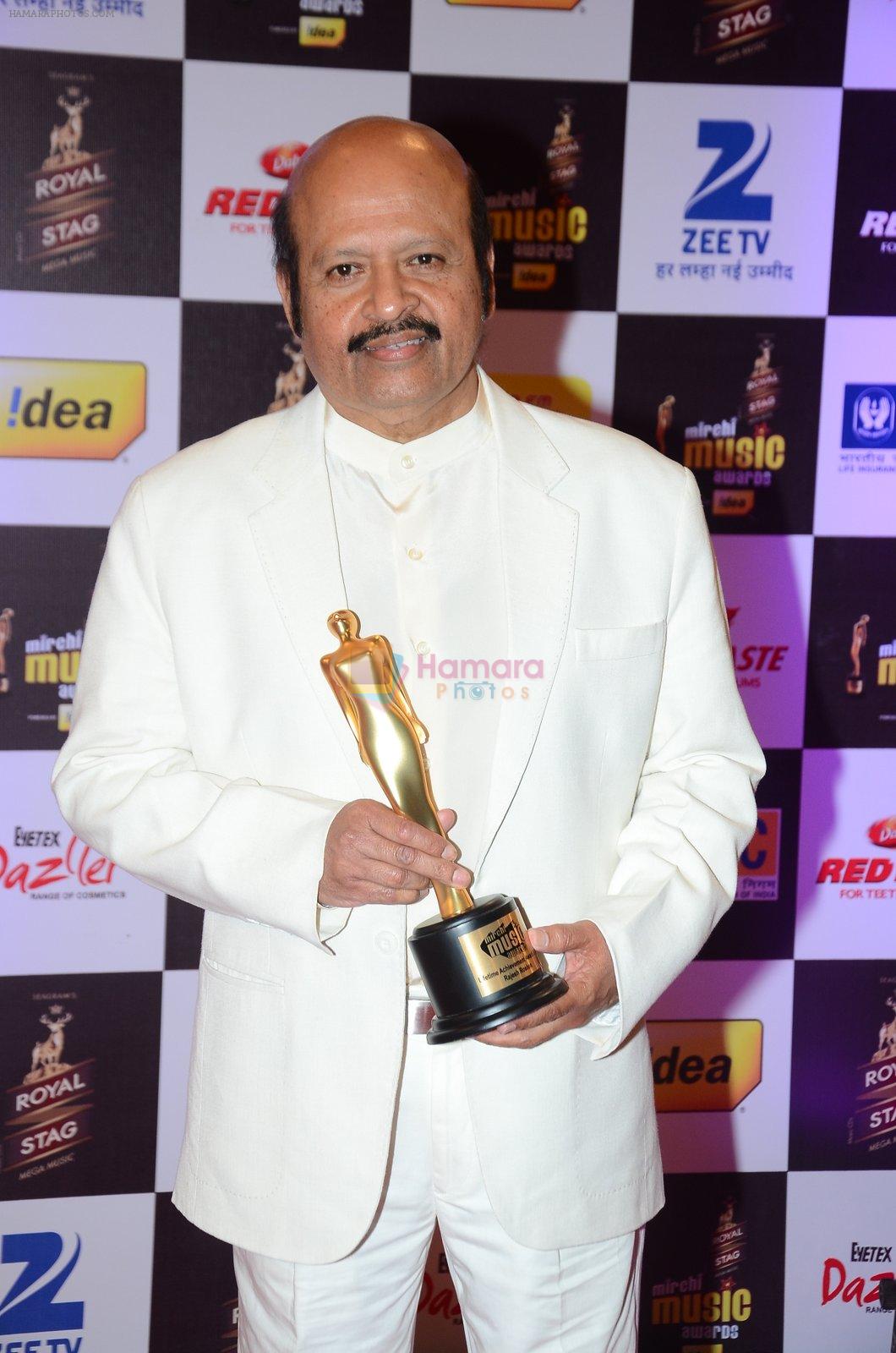 at radio mirchi awards red carpet in Mumbai on 29th Feb 2016