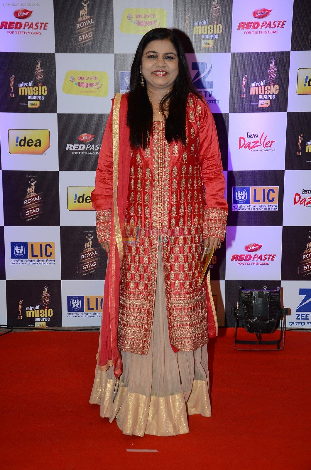 Sadhana Sargam at radio mirchi awards red carpet in Mumbai on 29th Feb 2016