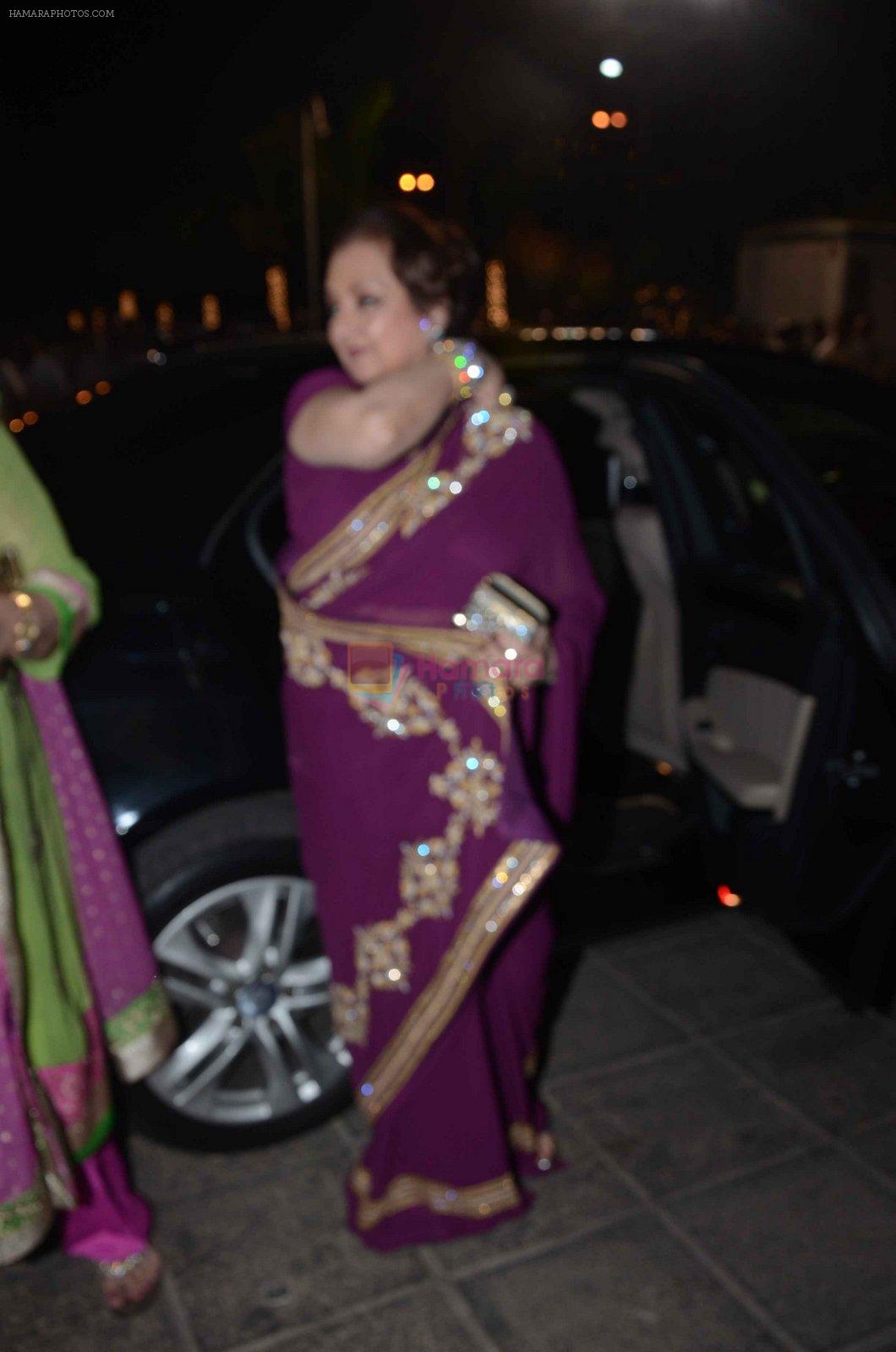 Saira Banu at Kresha Bajaj's wedding reception on 4th March 2016