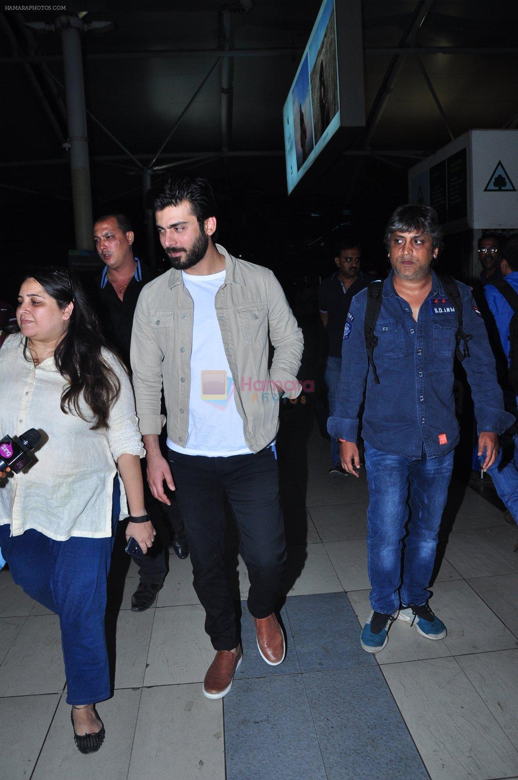Fawad Khan snapped at airport on 5th March 2016