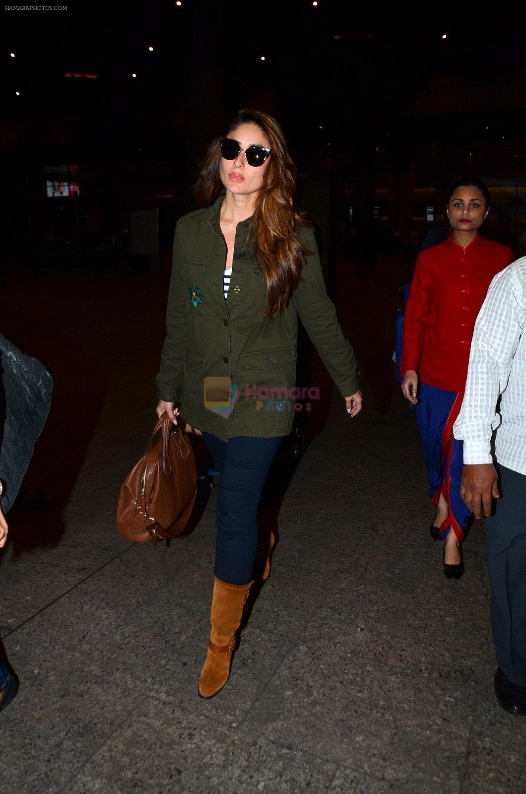 Kareena Kapoor  snapped at international airport on 5th March 2016