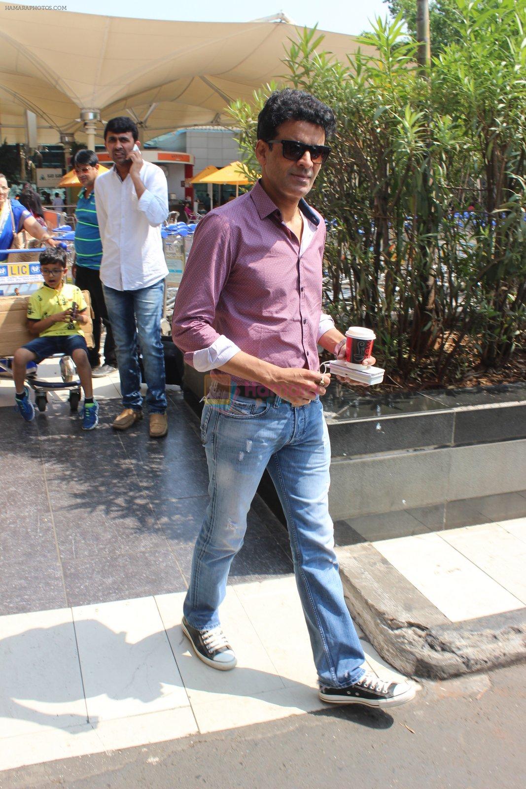 Manoj Bajpai snapped at airport on 7th March 2016