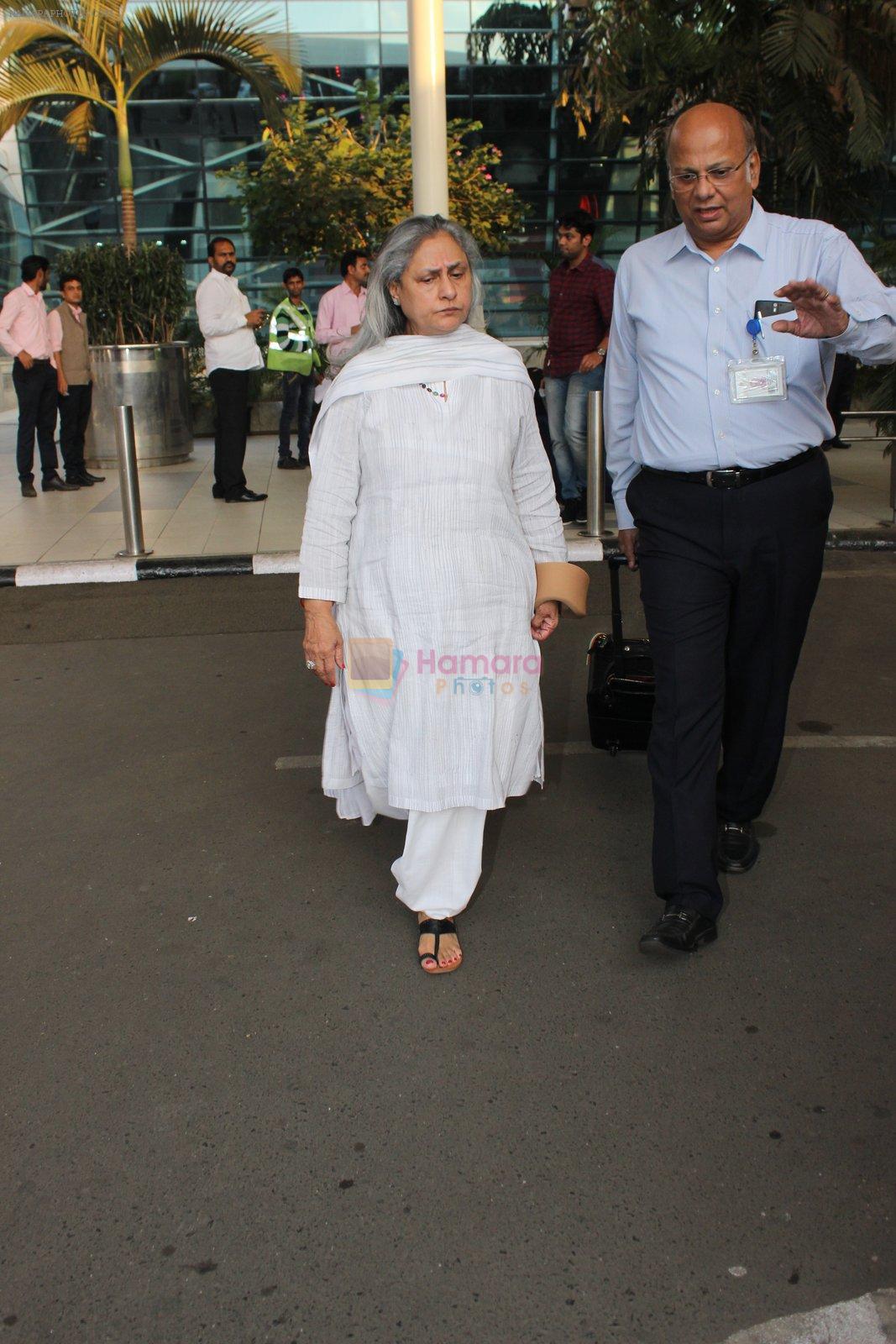 Jaya Bachchan snapped at airport on 11th March 2016