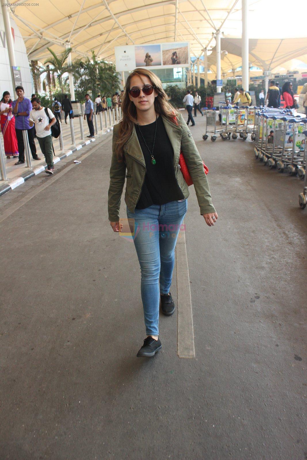 Hazel Keech snapped at airport on 11th March 2016