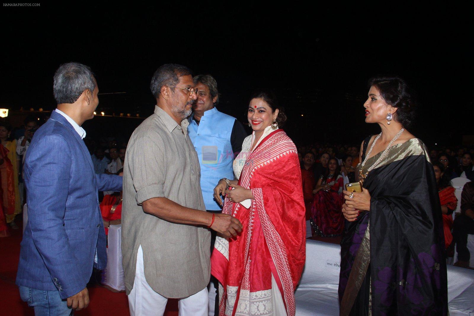 Nana Patekar at Zee Marathi Awards on 11th March 2016